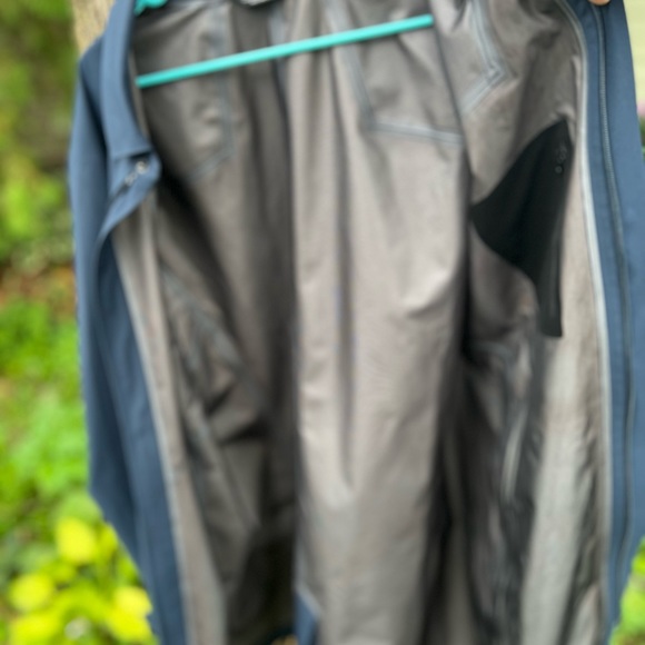 Arc’teryx Keppel Trench Coat Megacosm Color - Picture 3 of 16